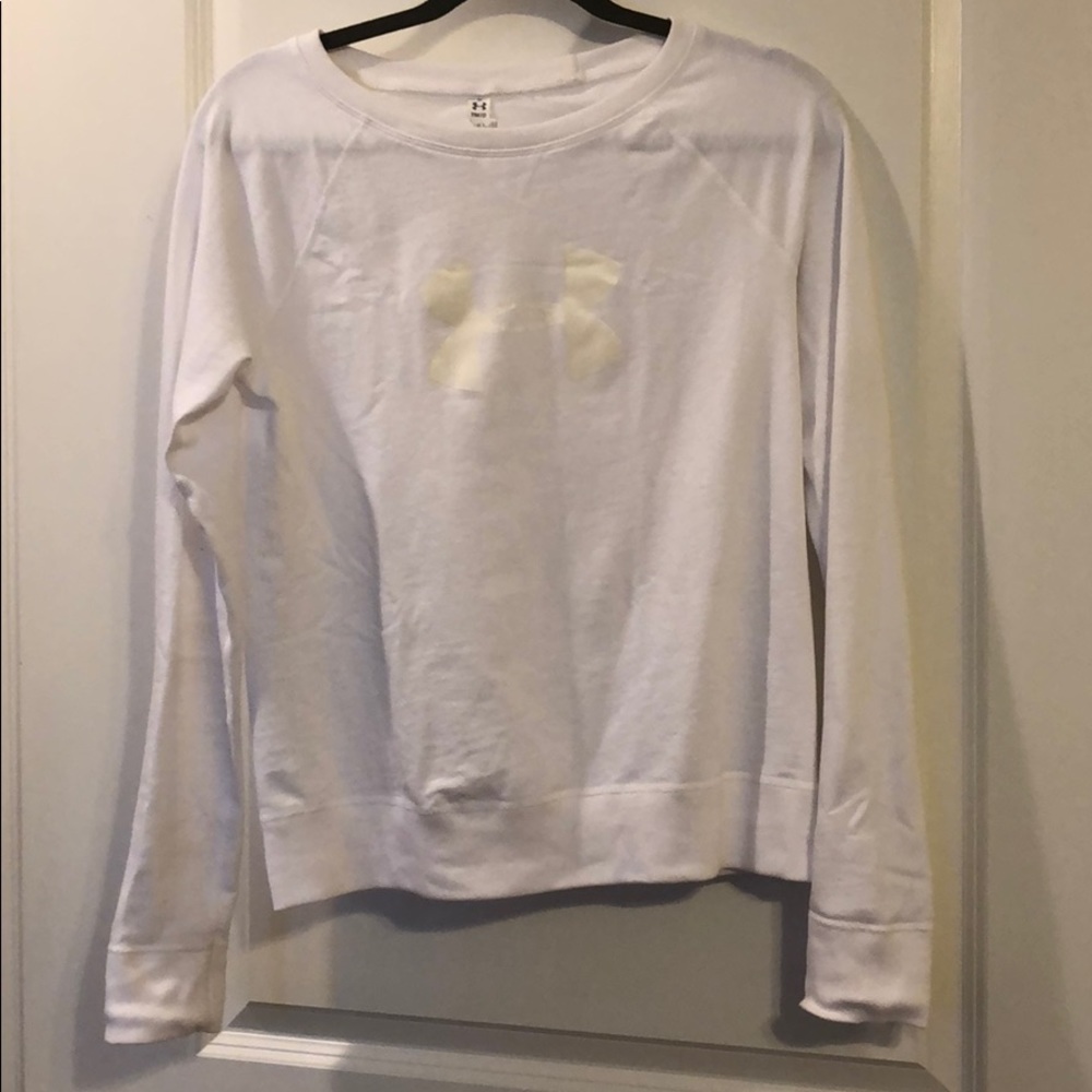 Under Armor all season gear sweatshirt